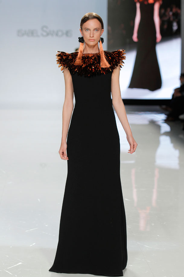 ilovebrides.pt Isabel Sanchis 2018 Barcelona Bridal Fashion Week 2017